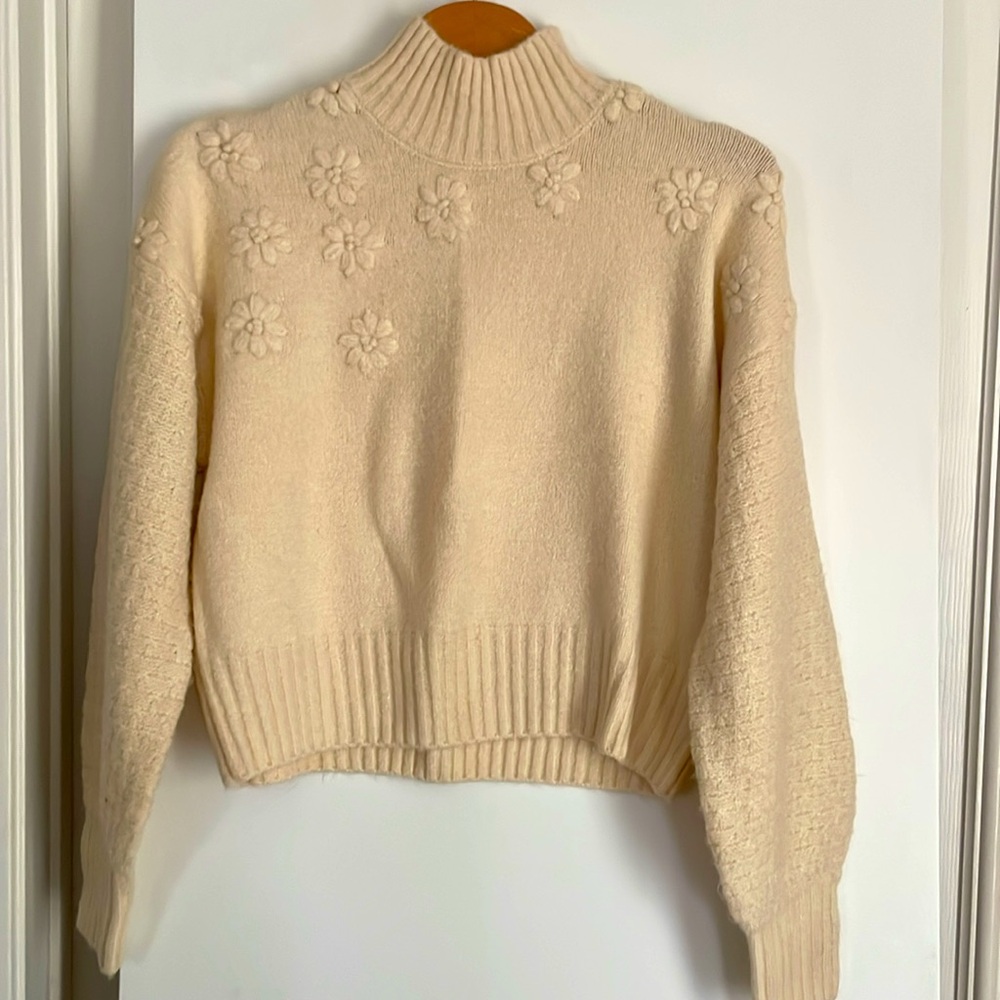 Sincerely Jewels Ivory Cropped Mock Funnel Neck Turtleneck Sweater NWT